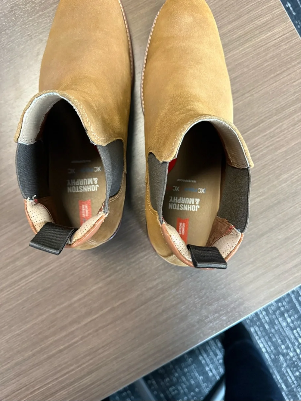 NWOT - Johnston and Murphy XC+Durham Waterproof Suede Chelsea Boot - 10.5